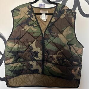 Plus Size Camo Puff-Style Vest